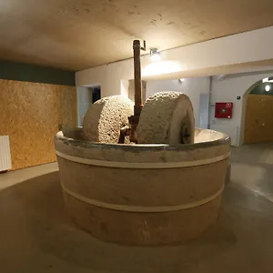  Hostal Moli De Sant Oleguer